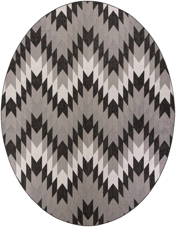 Detail image of 12' x 12' Easy-Clean Modern Indoor / Outdoor Round Rug
