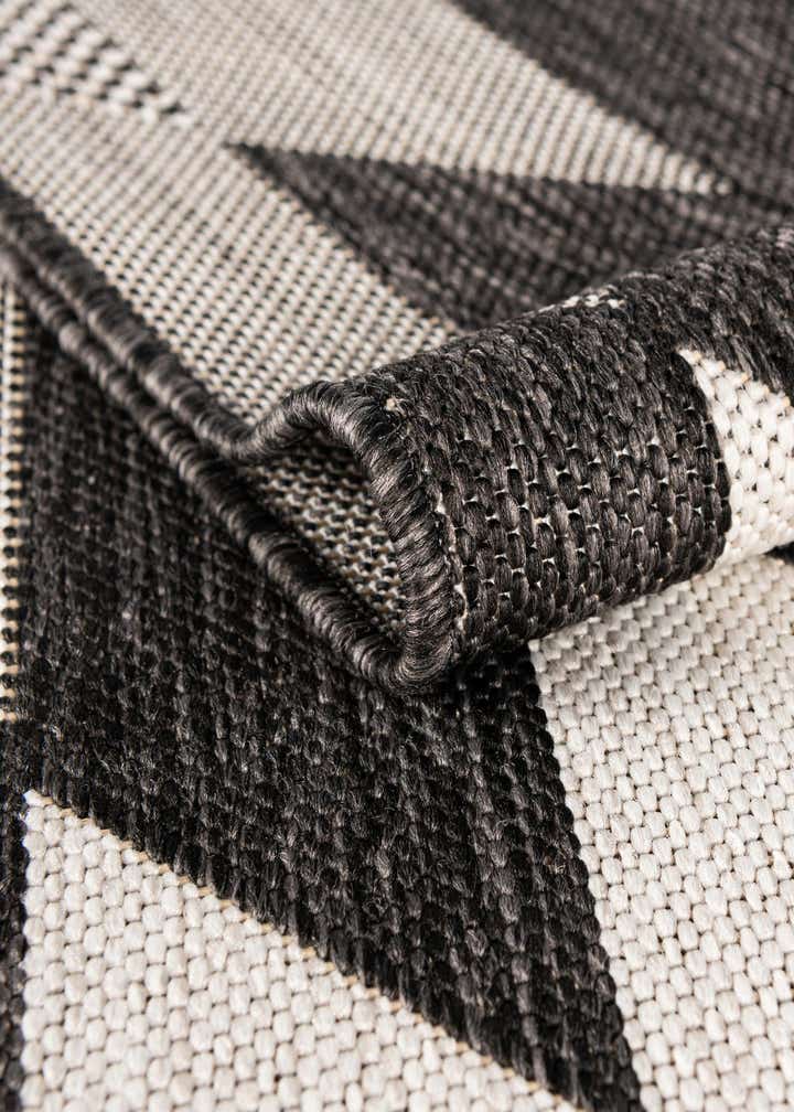 13' x 13' Easy-Clean Modern Indoor / Outdoor Round Rug