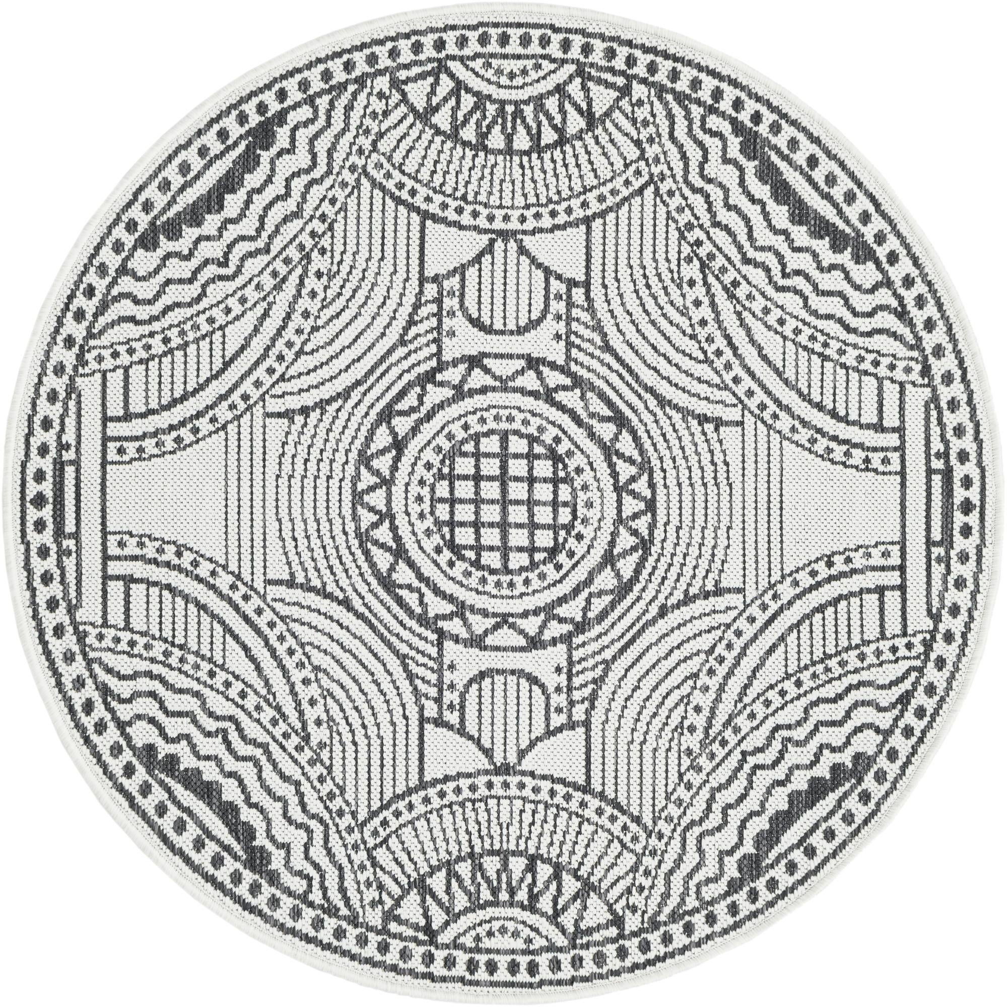 3' 1 x 3' 1 Easy-Clean Traditional Indoor / Outdoor Round Rug