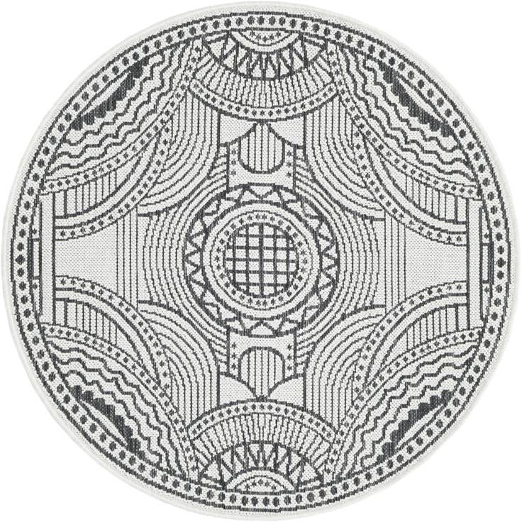 Detail image of 3' 1 x 3' 1 Easy-Clean Traditional Indoor / Outdoor Round Rug