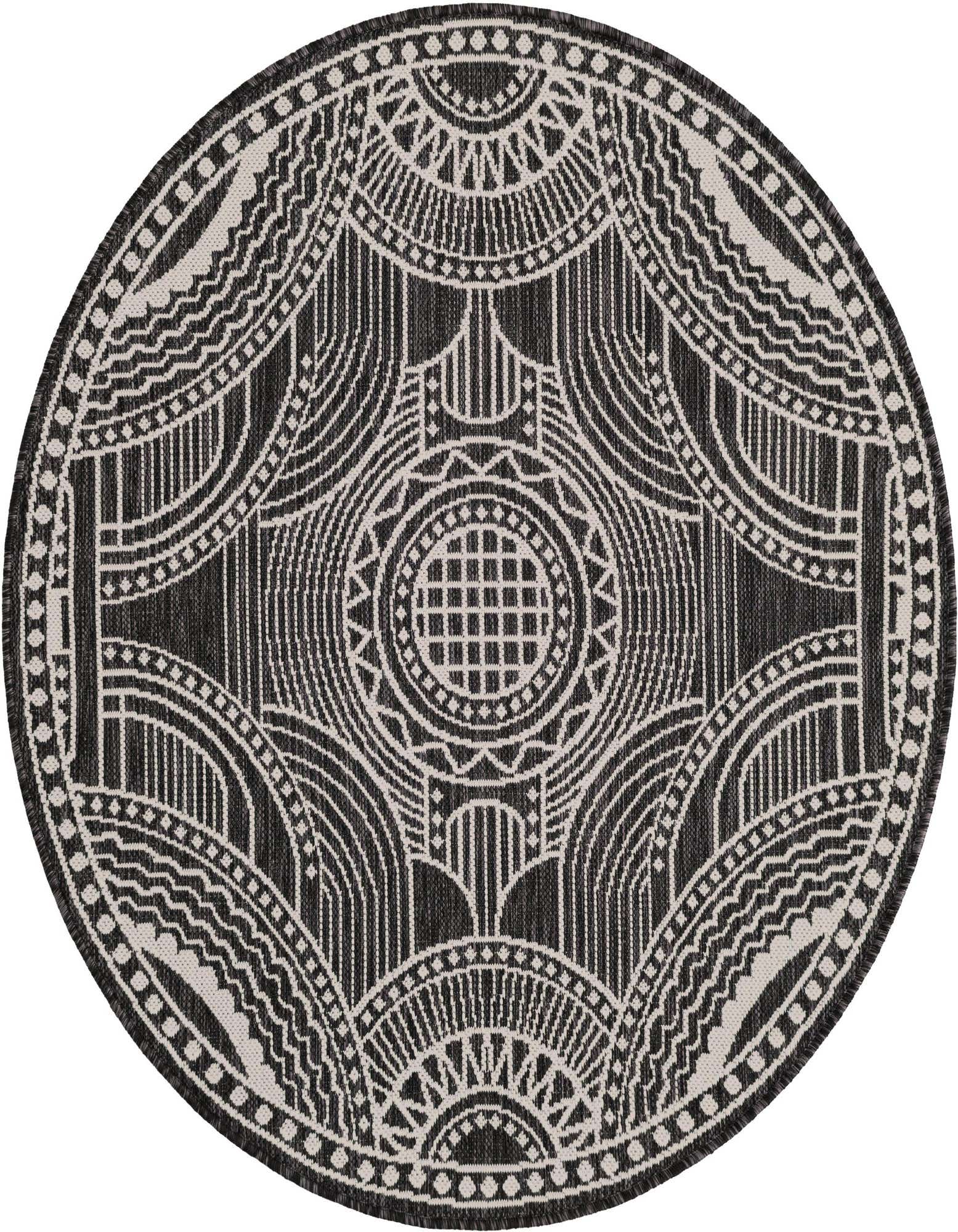 4' 1 x 4' 1 Easy-Clean Traditional Indoor / Outdoor Round Rug