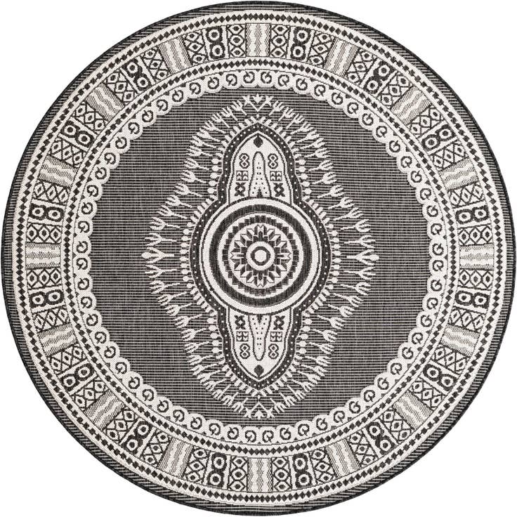 Detail image of 6' x 6' Easy-Clean Traditional Indoor / Outdoor Round Rug