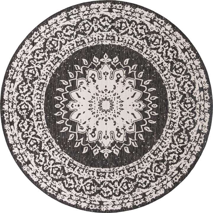 12' x 12' Easy-Clean Traditional Indoor / Outdoor Round Rug