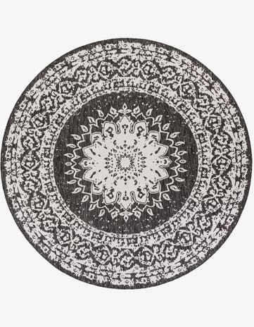 10' x 10' Easy-Clean Traditional Indoor / Outdoor Round Rug
