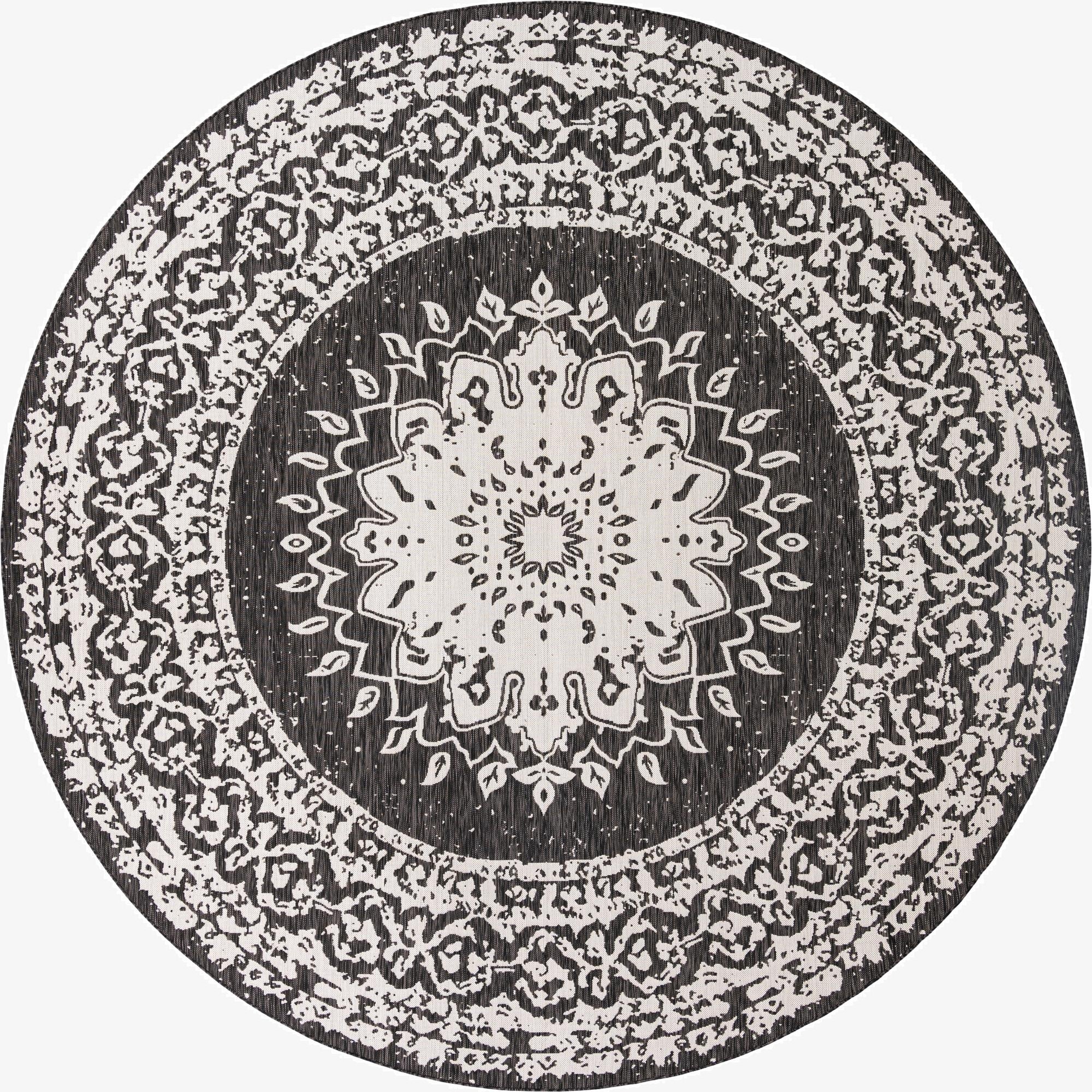 12' x 12'  Washable Traditional Indoor / Outdoor Round Rug