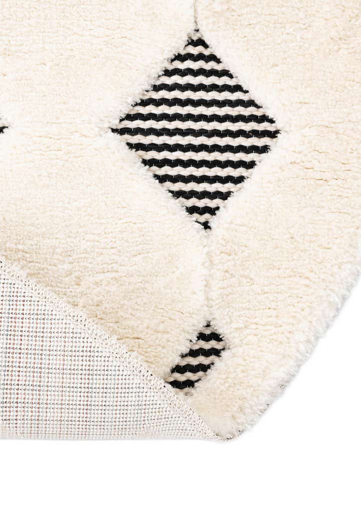 7' 10 x 7' 10 Prismatic Round Rug