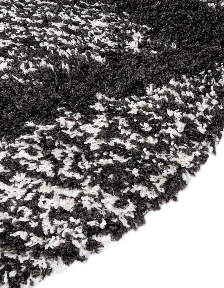 Detail image of 4' x 4' Serenity Shag Round Rug