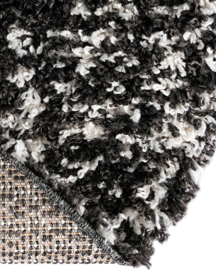 Detail image of 4' x 4' Serenity Shag Round Rug