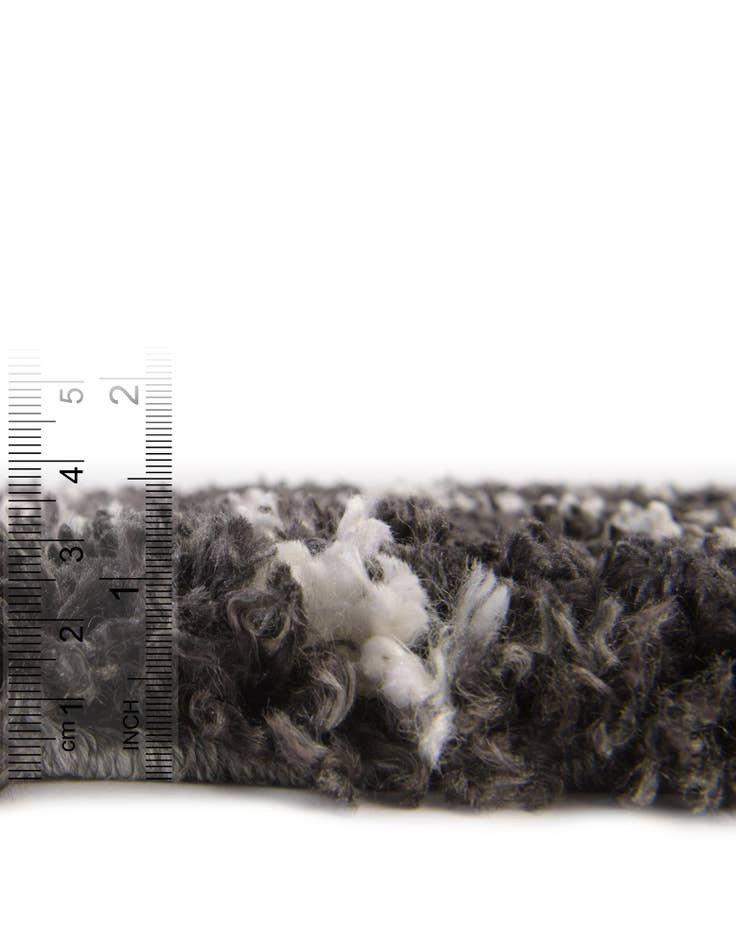 Detail image of 5' 3 x 5' 3 Serenity Shag Round Rug