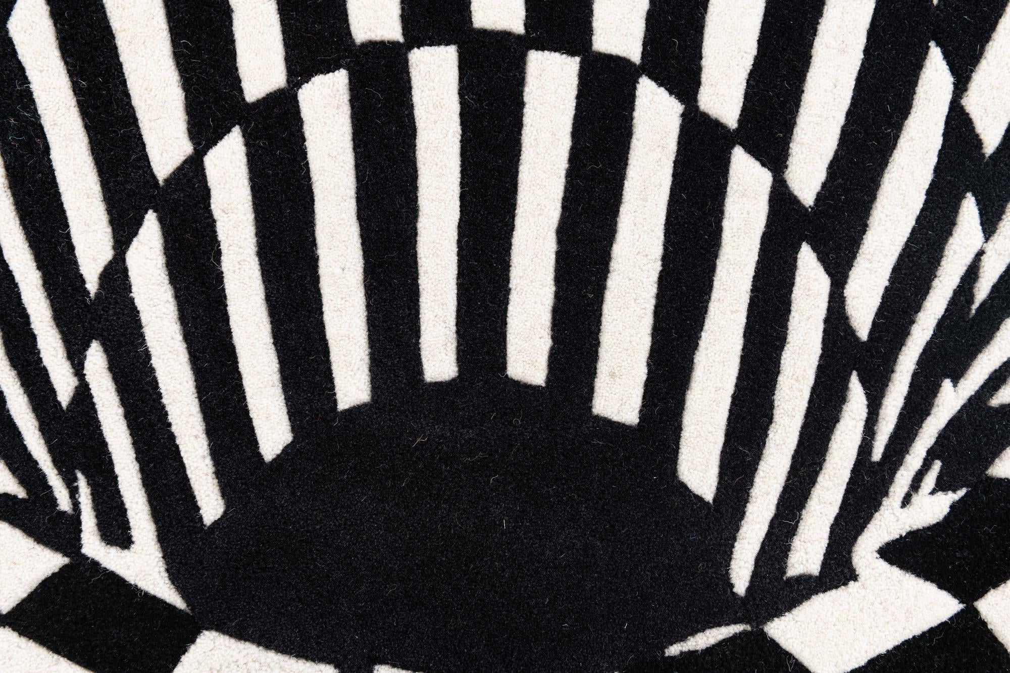 4' x 4' Vortex Wool Round Rug