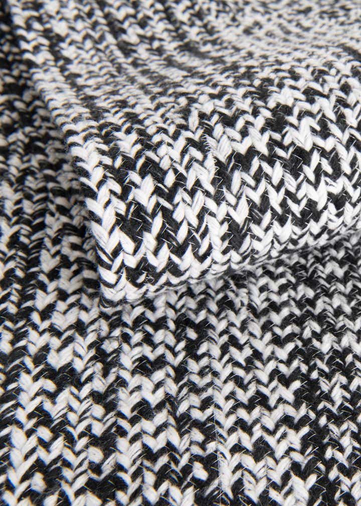 2' 7 x 10' Easy-Clean Eco Verse Washable Indoor / Outdoor Runner Rug