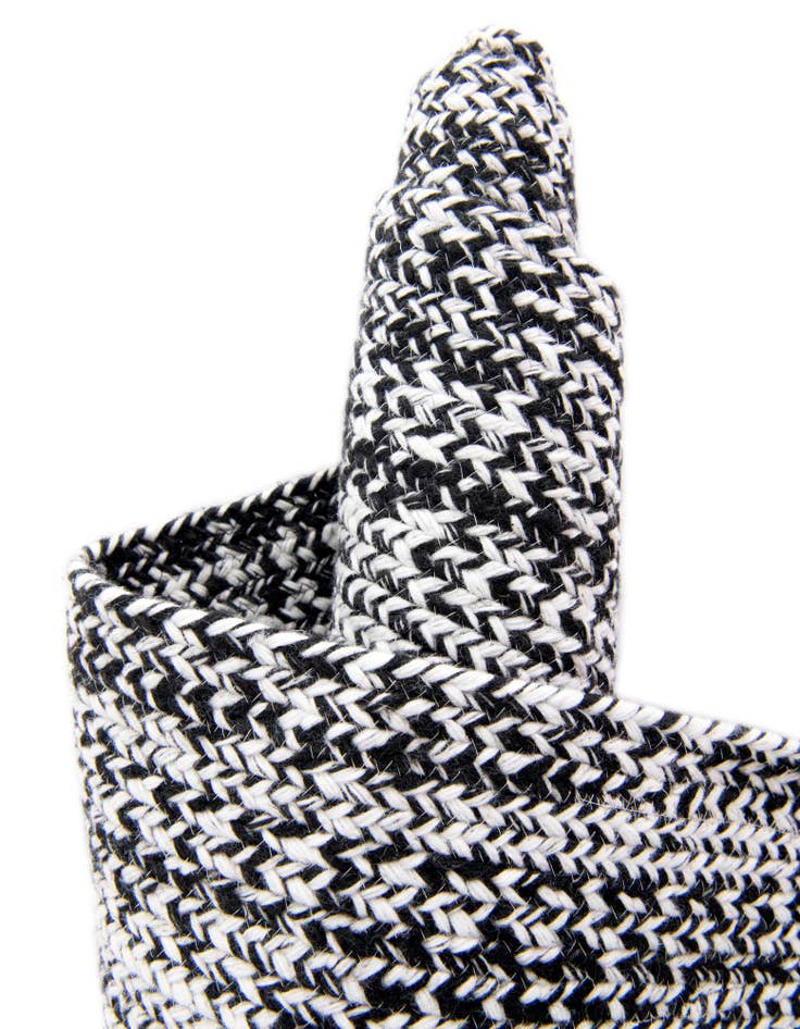 Detail image of 2' x 8'  Hand Woven Eco Verse   Washable Indoor / Outdoor Runner Rug