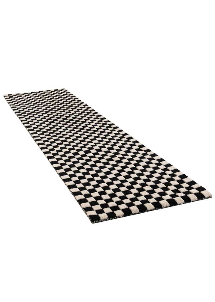 2' 7 x 10' Hand Tufted Wool Runner Rug