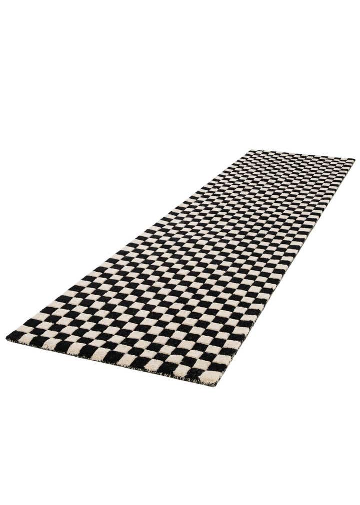2' 7 x 10' Hand Tufted Wool Runner Rug