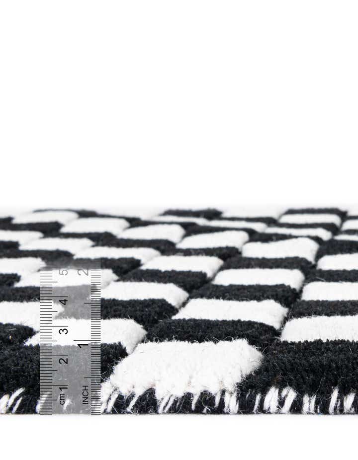 2' x 6' 1 Hand Tufted Wool Runner Rug
