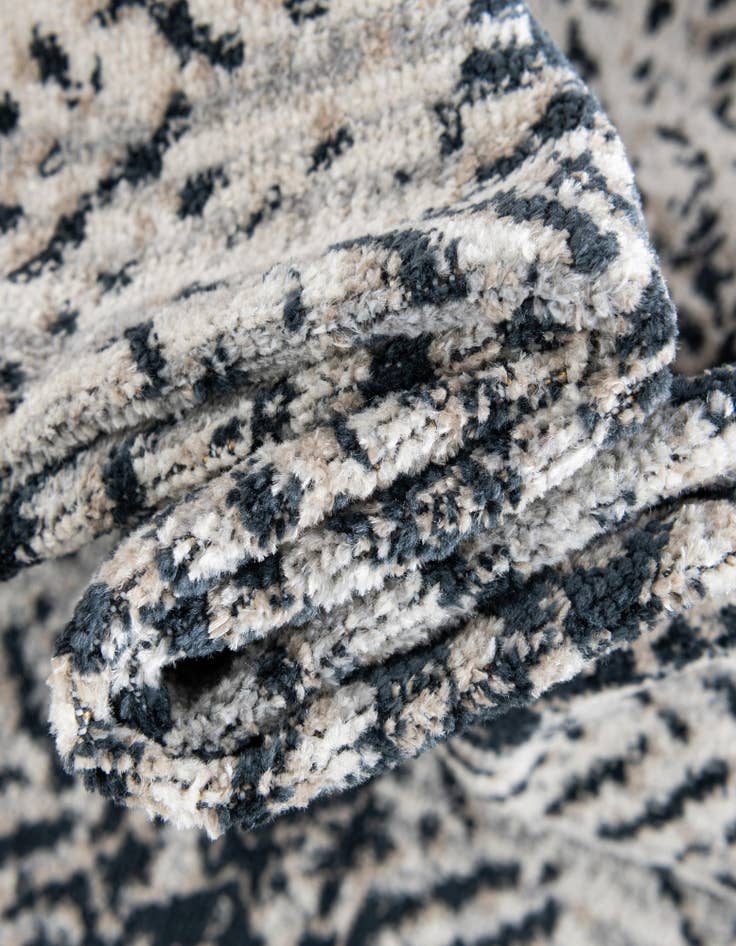 Detail image of 2' x 6' Kamala Washable Runner Rug