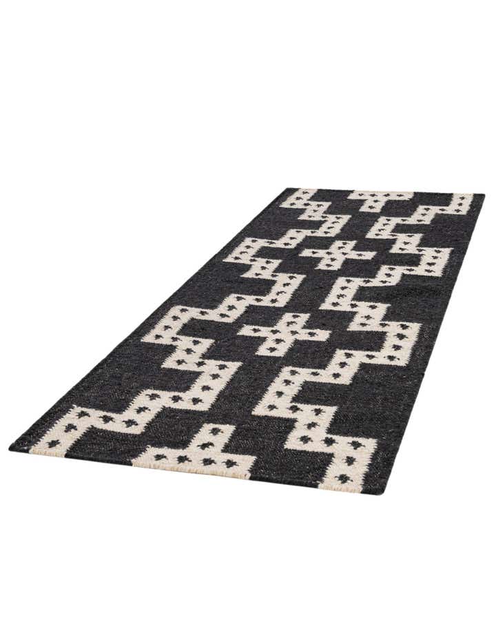 2' x 6' 1 Hand Woven Kilim Wool Runner Rug