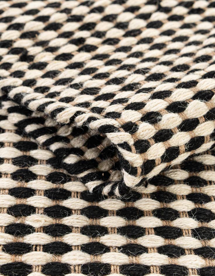 Detail image of 2' x 4' 1 Hand Woven Laurel Handwoven Jute Runner Rug