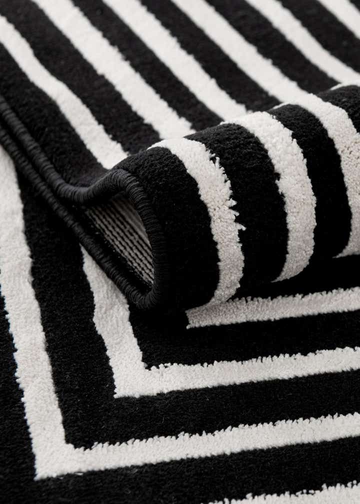 2' 7 x 12' Milano Runner Rug