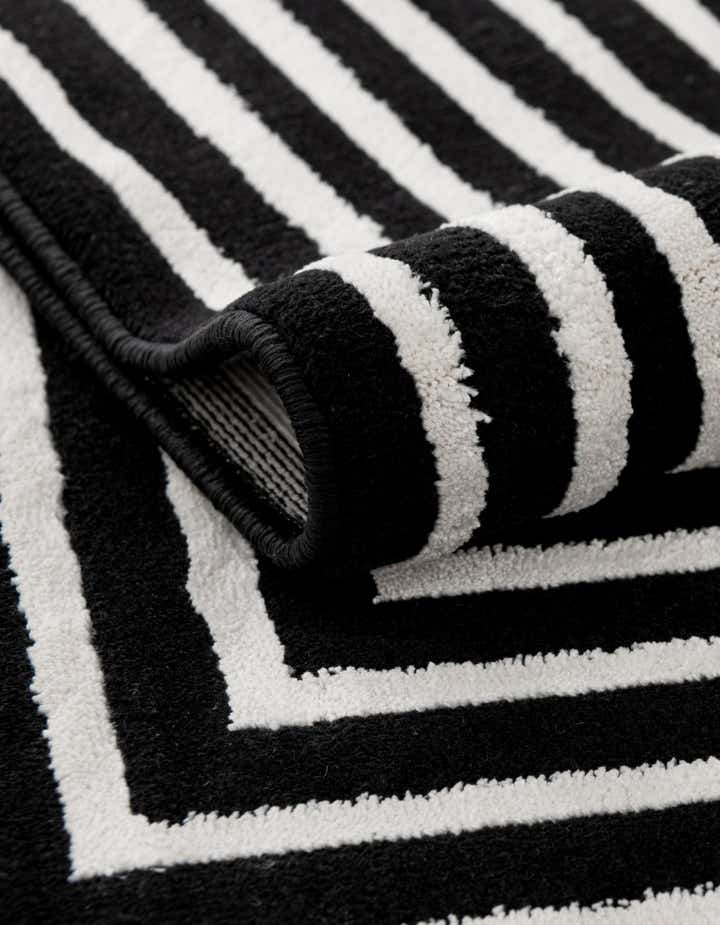 2' 7 x 12' Milano Runner Rug