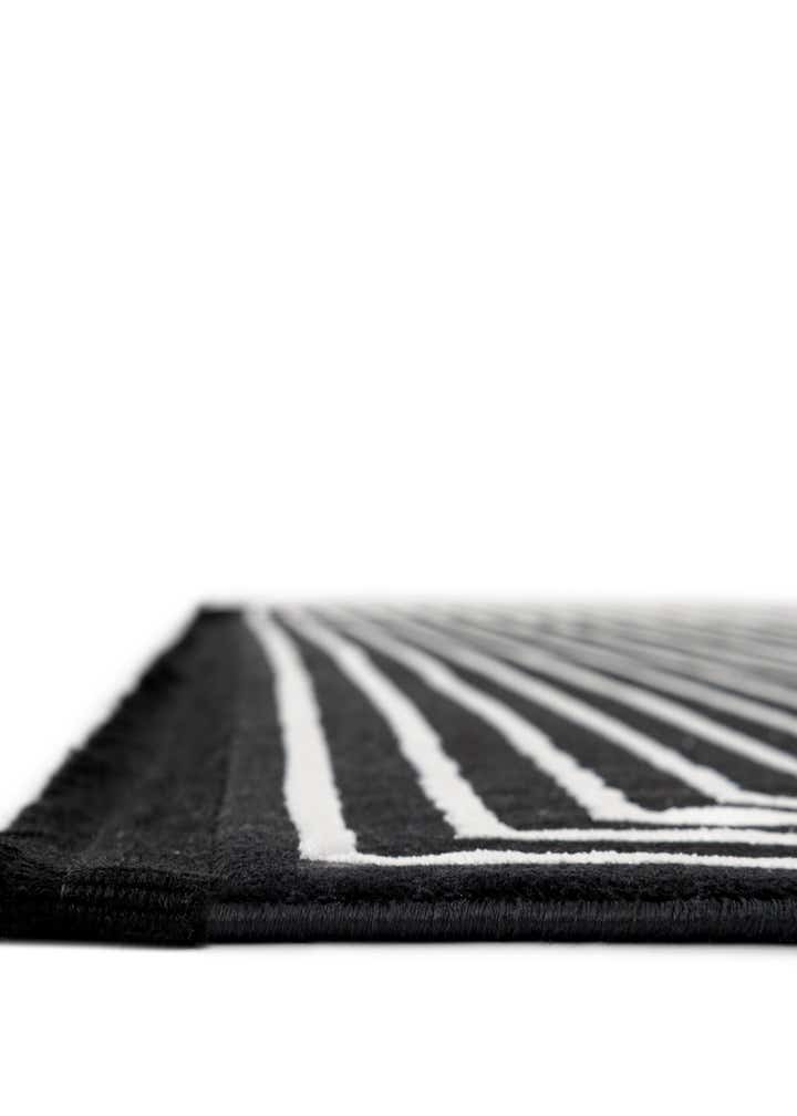 2' 7 x 12' Milano Runner Rug