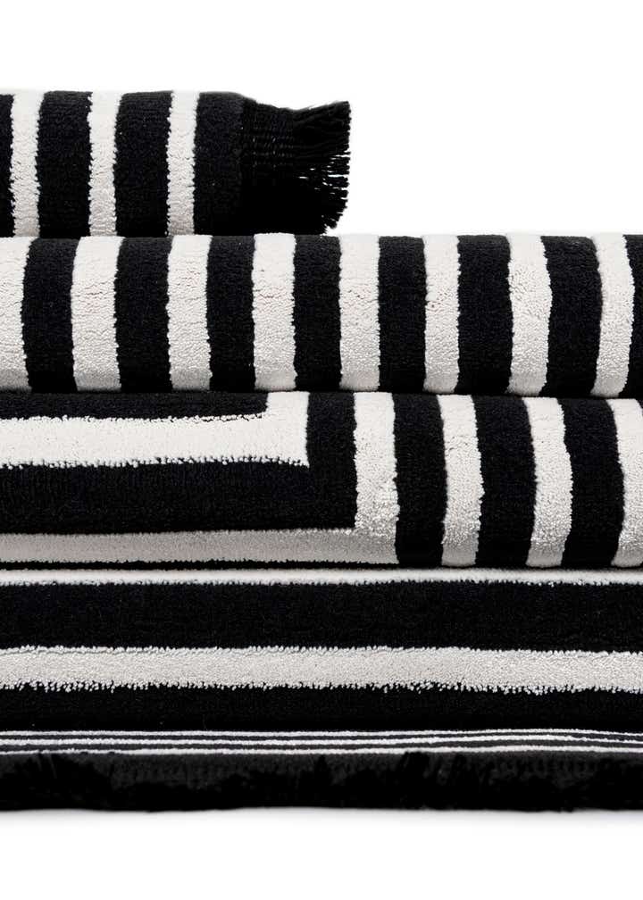 2' 7 x 12' Milano Runner Rug