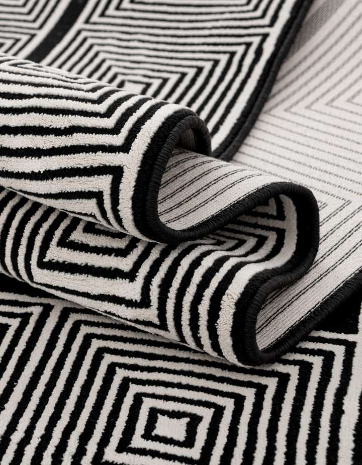 2' 7 x 12' Milano Runner Rug