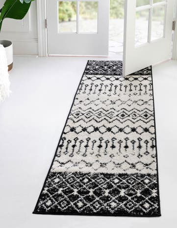 2' 7 x 12' Moroccan Trellis Runner Rug