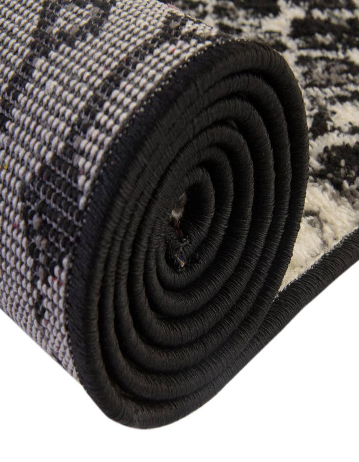 Detail image of 2' x 6' Moroccan Trellis Runner Rug