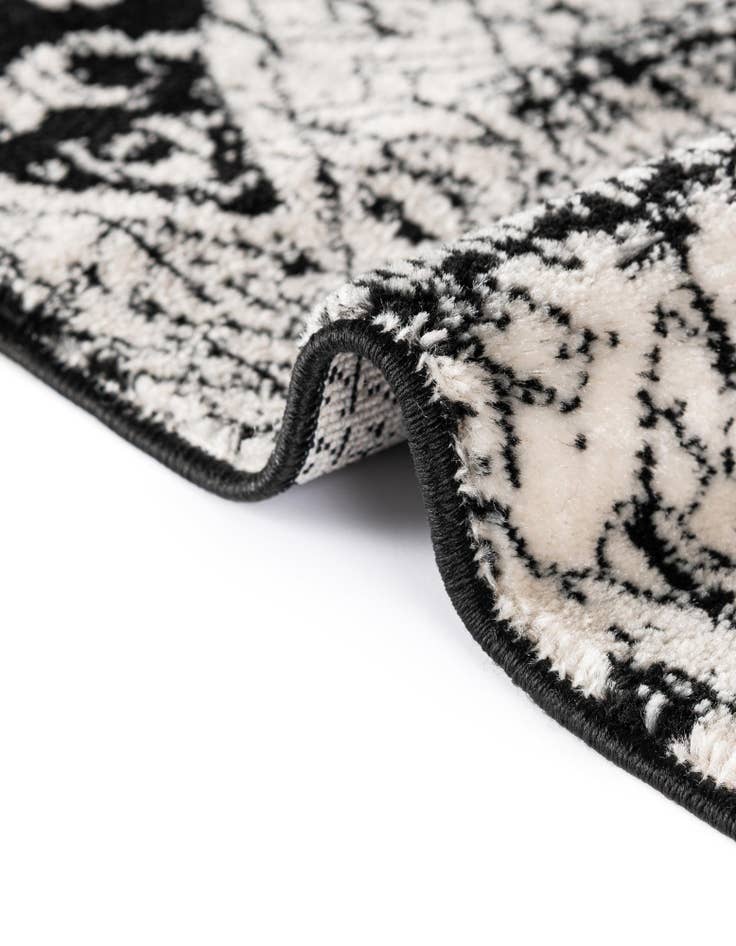 Detail image of 2' x 8' Oregon Runner Rug