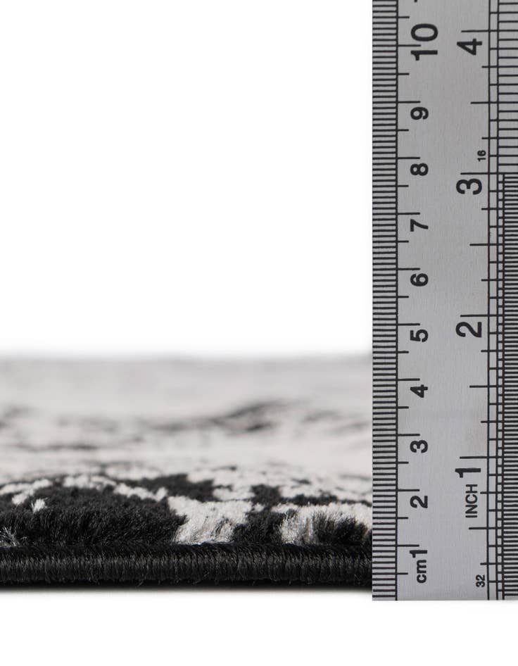 Detail image of 2' 2 x 12' Oregon Runner Rug