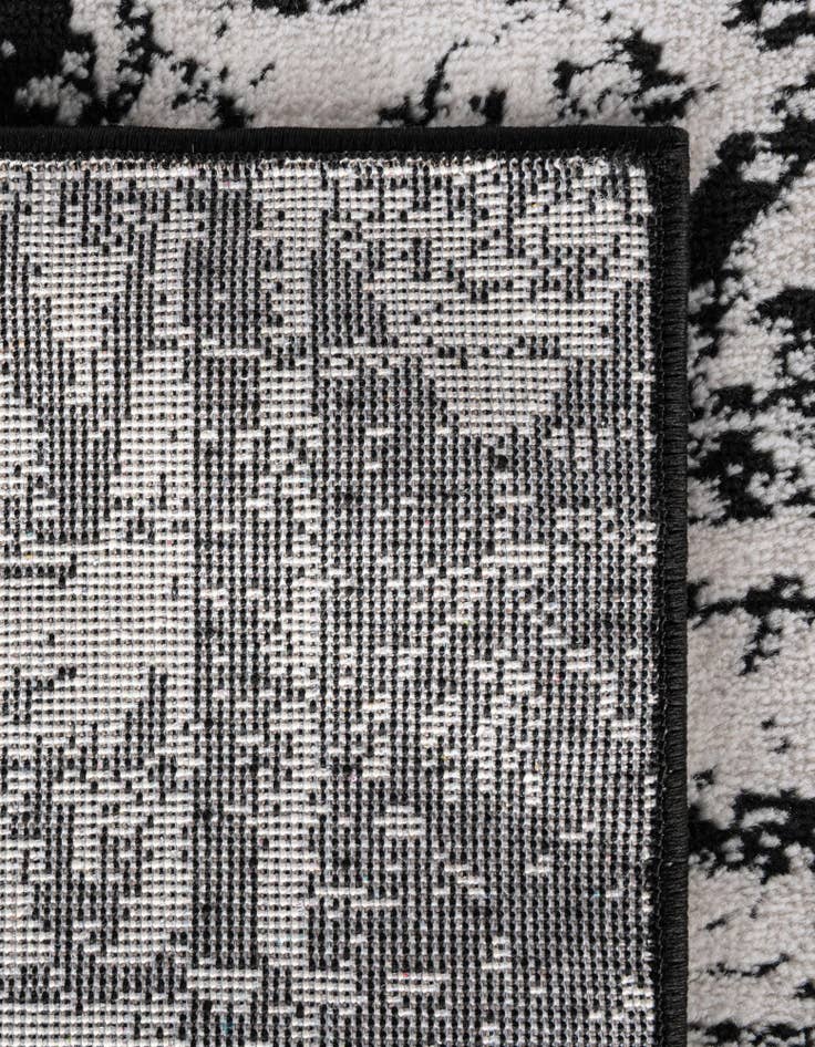 Detail image of 2' 7 x 12' Oregon Runner Rug