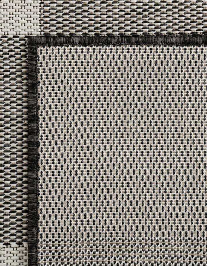 2' x 5' 3 Easy-Clean Checkered Indoor / Outdoor Runner Rug