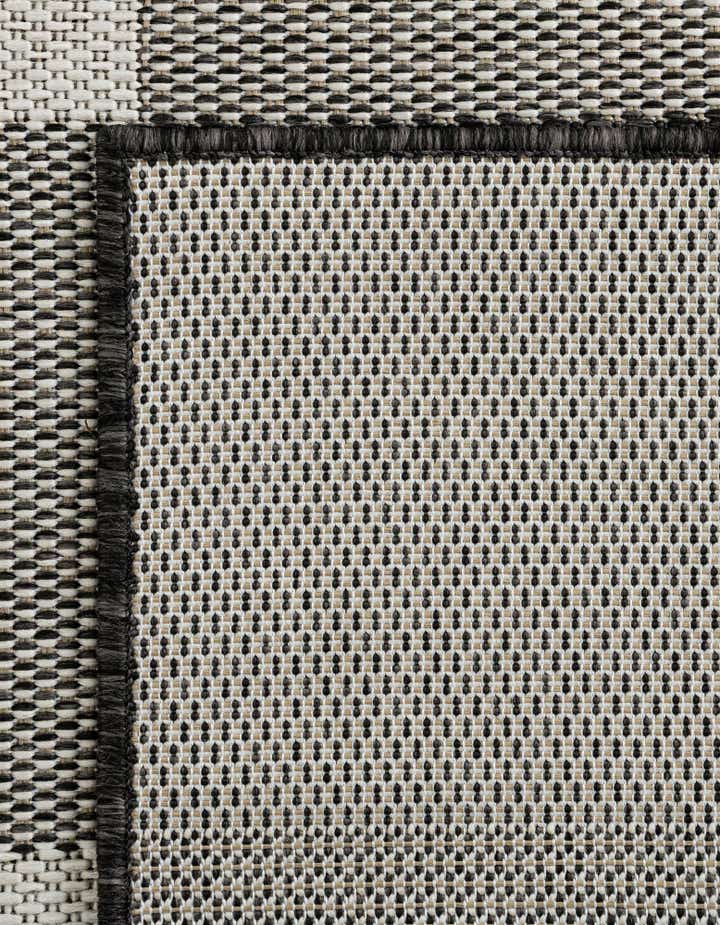 2' x 8' Easy-Clean Checkered Indoor / Outdoor Runner Rug