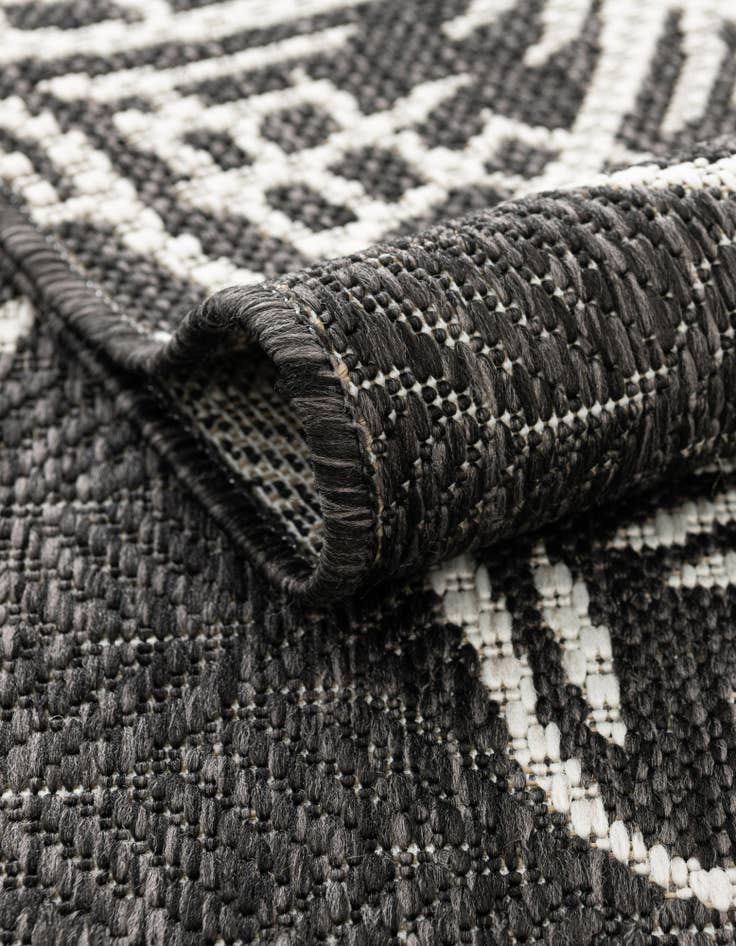 Detail image of 2' x 8' Easy-Clean Coastal Indoor / Outdoor Runner Rug