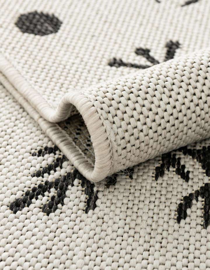 2' x 8' Easy-Clean Holiday Indoor / Outdoor Runner Rug