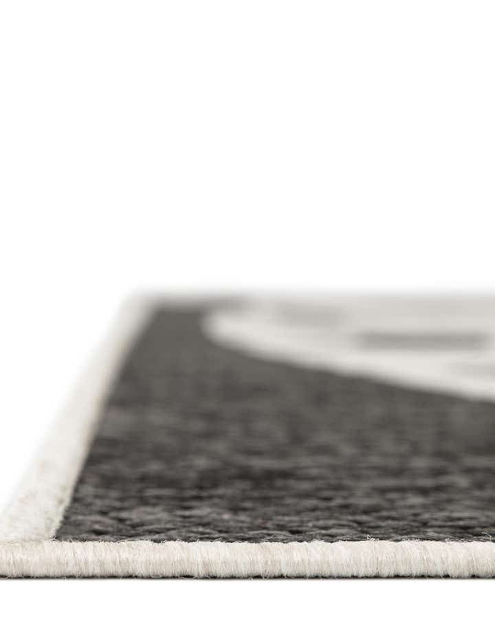 2' x 5' 3 Easy-Clean Holiday Indoor / Outdoor Runner Rug