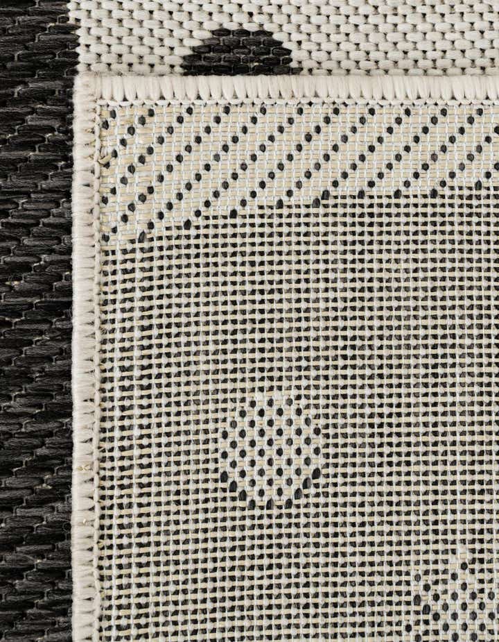 2' x 8' Easy-Clean Holiday Indoor / Outdoor Runner Rug