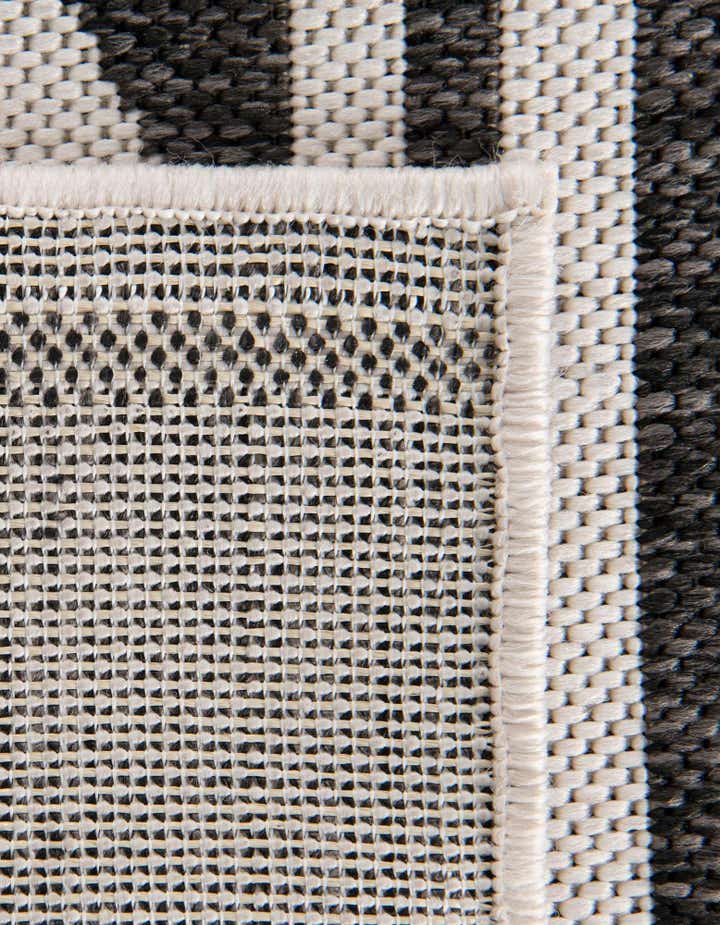 2' x 6' Easy-Clean Modern Indoor / Outdoor Runner Rug