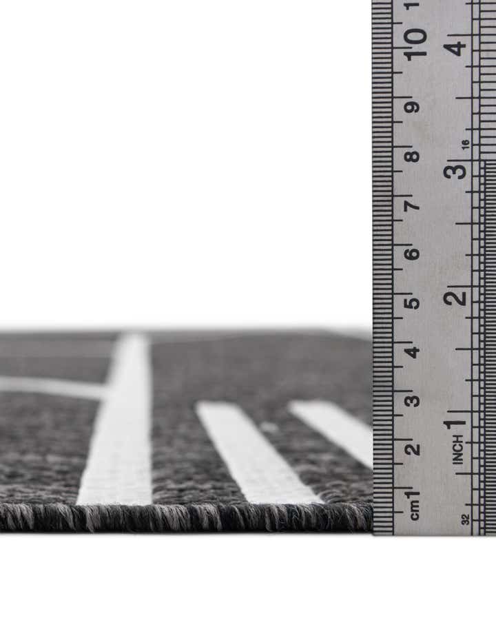 2' 7 x 12' Easy-Clean Modern Indoor / Outdoor Runner Rug