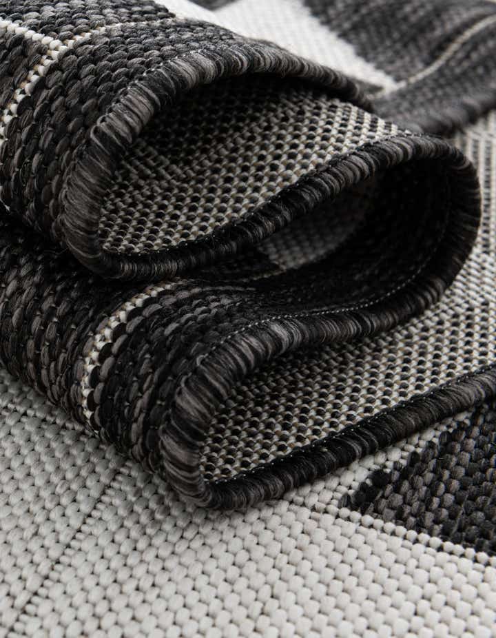 2' 7 x 12' Easy-Clean Modern Indoor / Outdoor Runner Rug