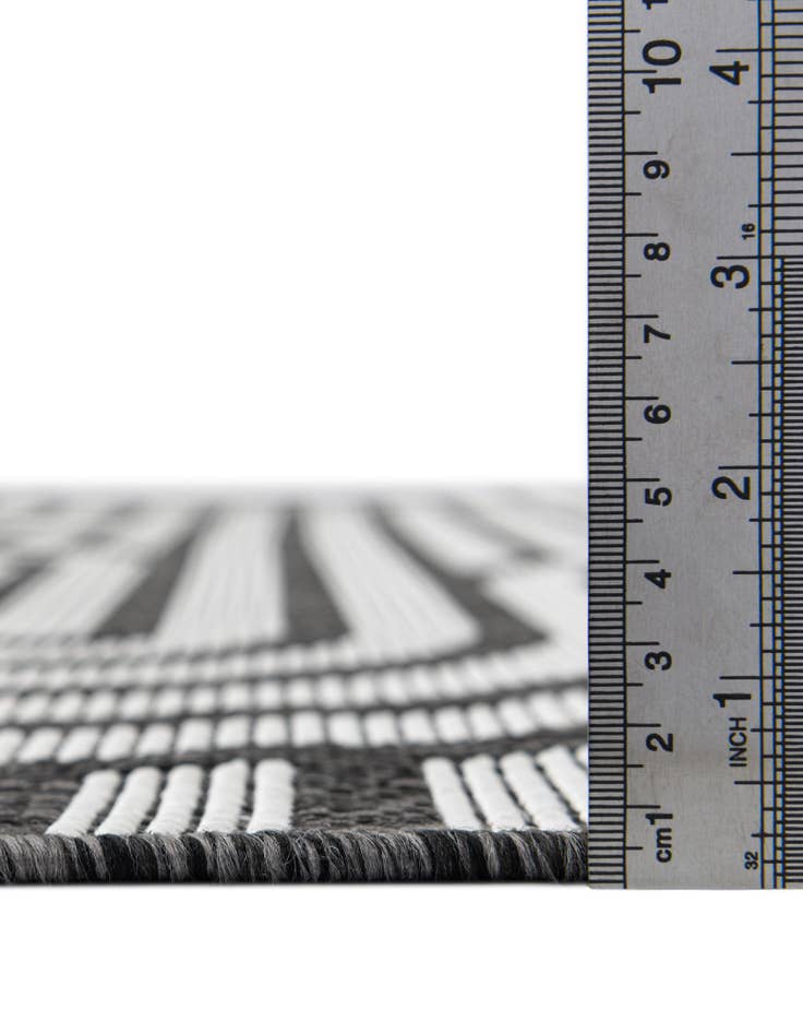 Detail image of 2' x 8' Easy-Clean Modern Indoor / Outdoor Runner Rug