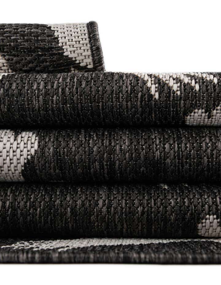 2' x 5' 3 Easy-Clean Modern Indoor / Outdoor Runner Rug