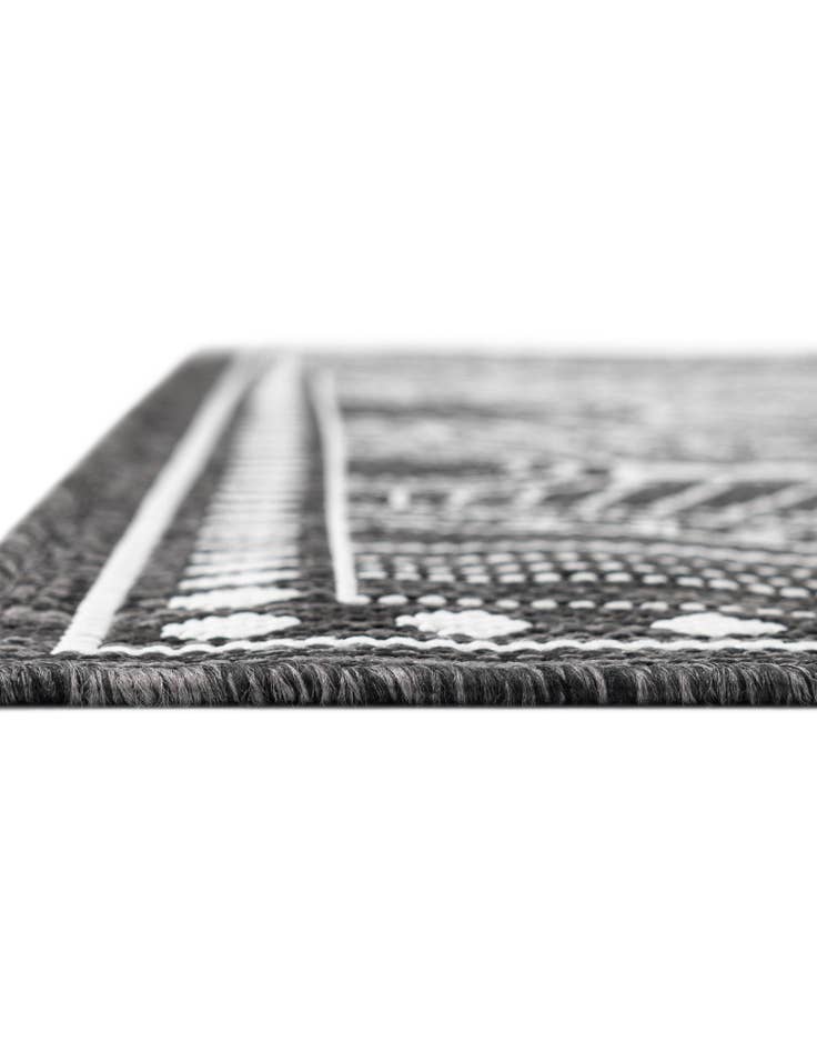 Detail image of 2' x 8'  Washable Traditional Indoor / Outdoor Runner Rug