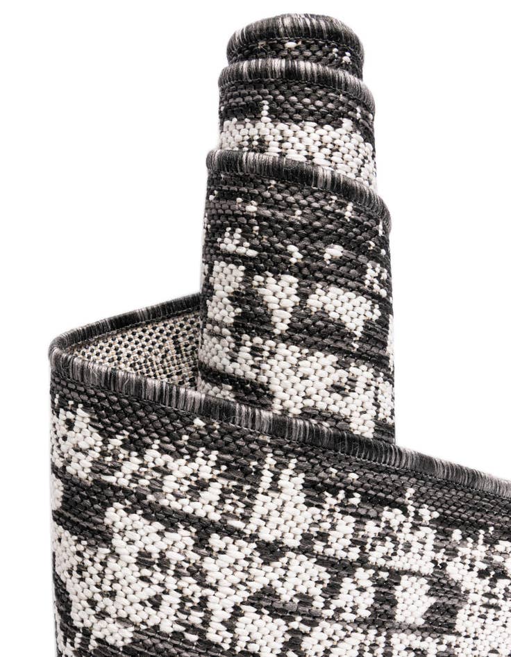 Detail image of 2' x 5' 3  Washable Traditional Indoor / Outdoor Runner Rug