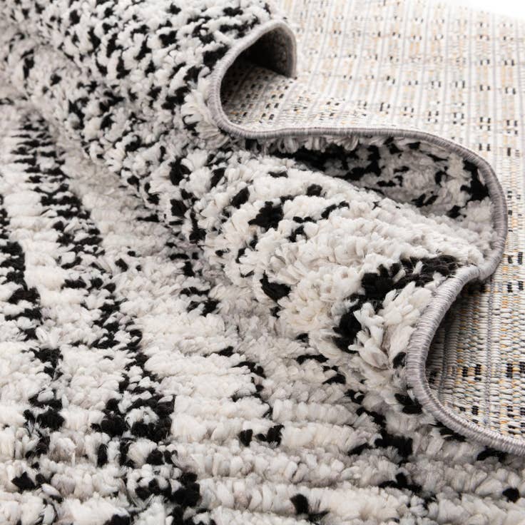 Detail image of 2' x 5' Tagine Runner Rug
