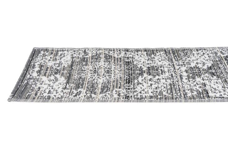 Detail image of 2' x 6' Easy-Clean Vista Breeze Indoor / Outdoor Runner Rug
