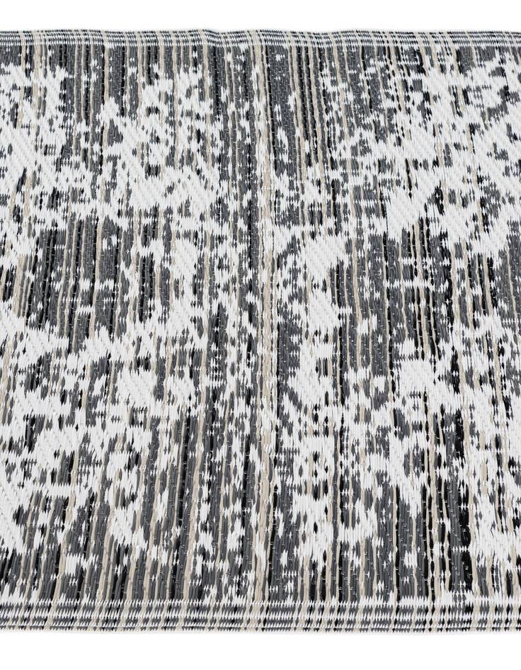 Detail image of 2' x 6'  Washable Vista Breeze Indoor / Outdoor Runner Rug