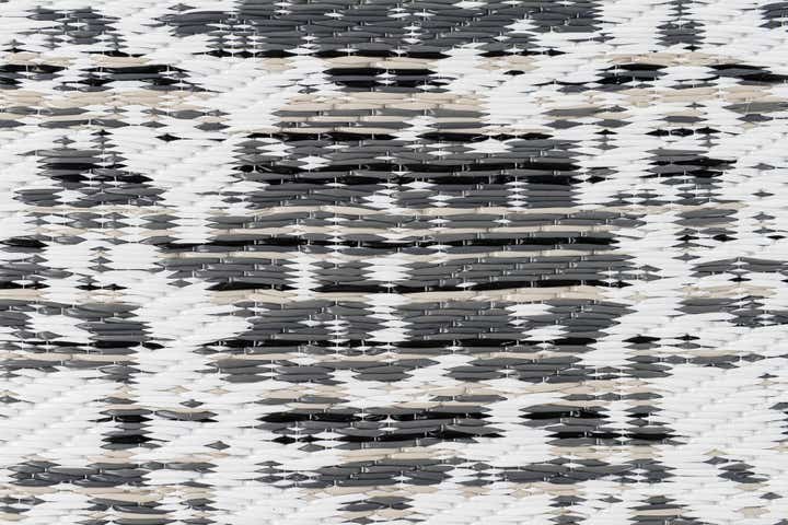 2' x 6' Easy-Clean Vista Breeze Indoor / Outdoor Runner Rug