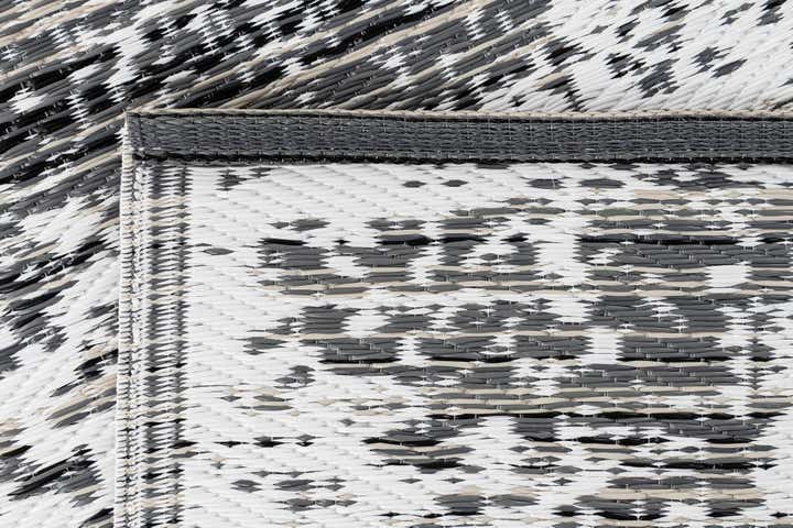 2' x 6' Easy-Clean Vista Breeze Indoor / Outdoor Runner Rug